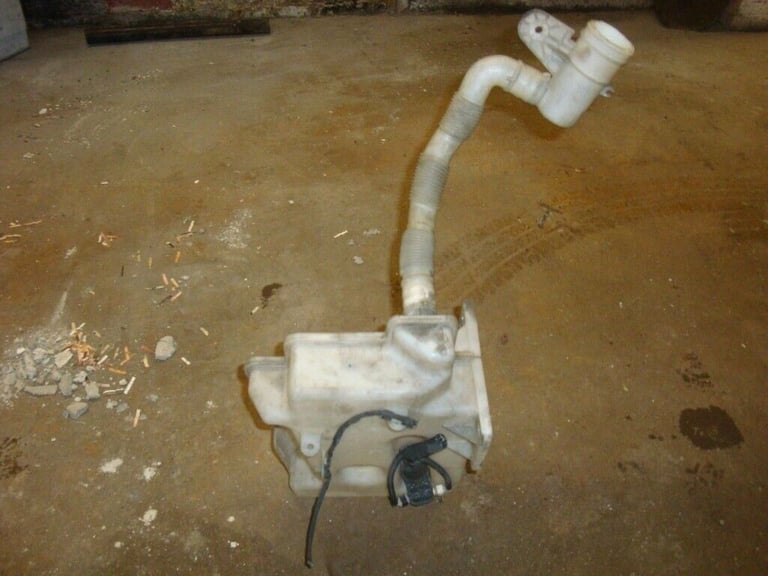 VW GOLF MARK 6, AUDI A3, SKODA FABIA WINDSCREEN WASHER BOTTLE PUMP MOTOR (08-12)