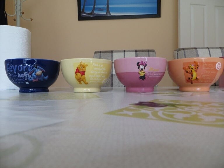 image for DISNEY EXCLUSIVE ORIGINAL VERY GOOD QUALITY THICK WALL BOWLS. SET OF 4. ALL IN VERY GOOD CONDITION