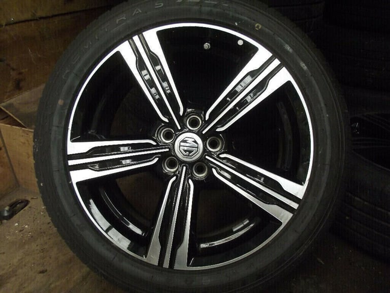 MG ZS EV 7 x 17 ALLOY WHEELS AND TYRES AS NEW CONDITION SINGLES AVAILABLE ALSO ZS STD WHEELS 