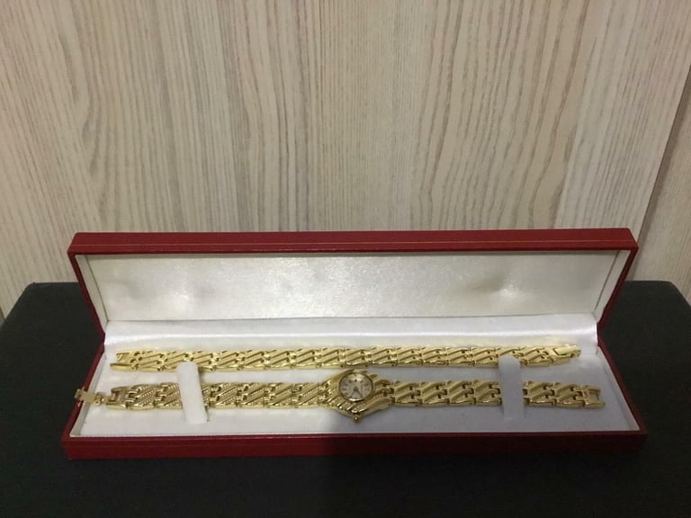 image for WATCH & BRACELET SET