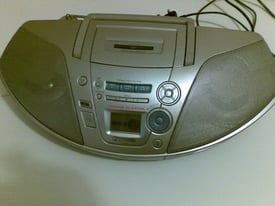 Panasonic stereo Radio/cassette/ CD player...with remote control