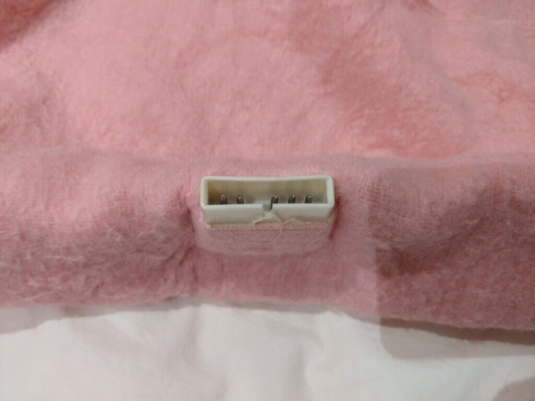 VINTAGE PINK BLANKET THROW SINGLE SIZE 150cm W x 195cm L