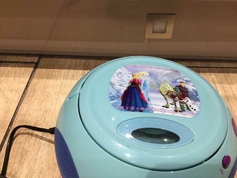 Frozen CD Radio