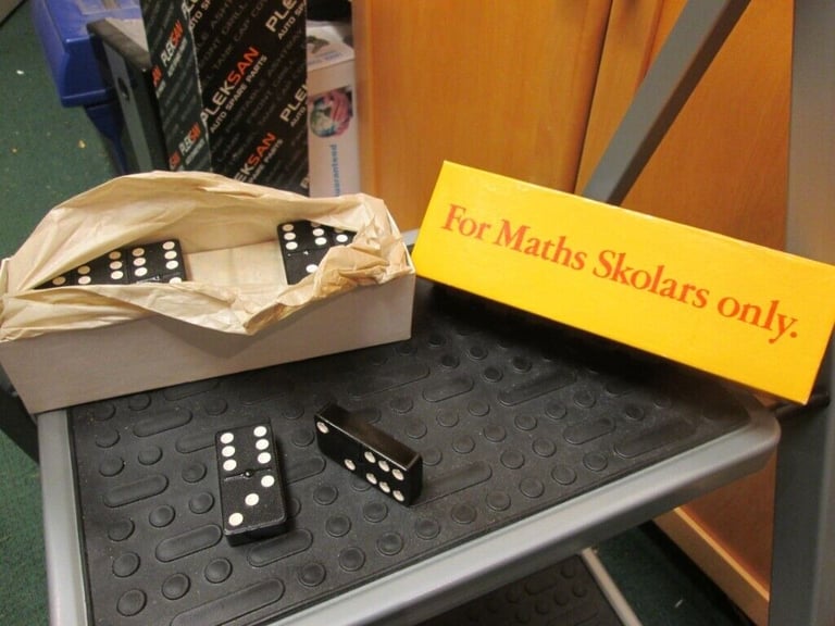 image for SKOL Drinks Branded Double Six Dominoes with Spinners in Original Wooden Box 