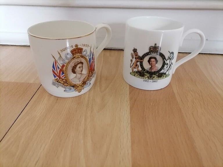 Royal Memorabilia Lot : 10 × Collectible E ll R 1953 - 2002 Commemorative Items 