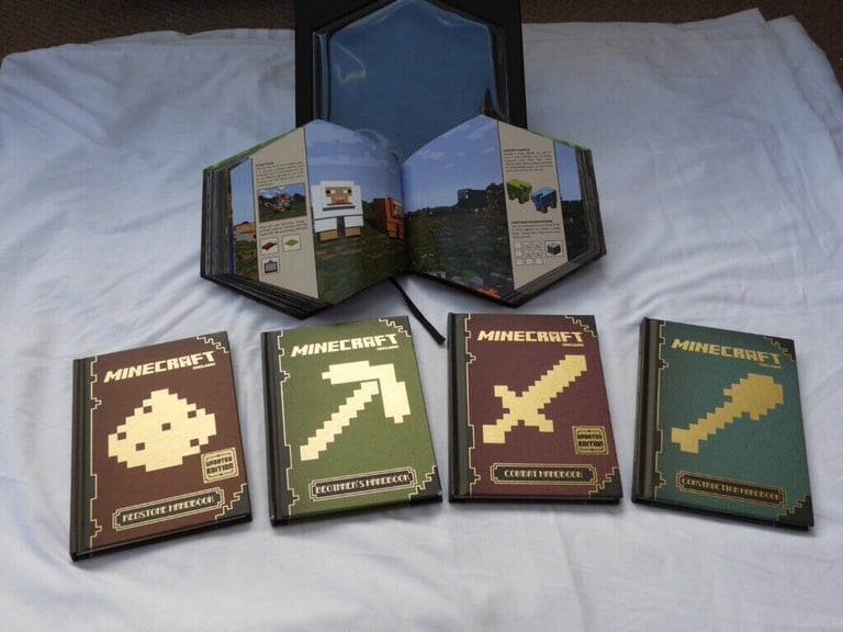 4 Minecraft books Plus Blockopedia all as New