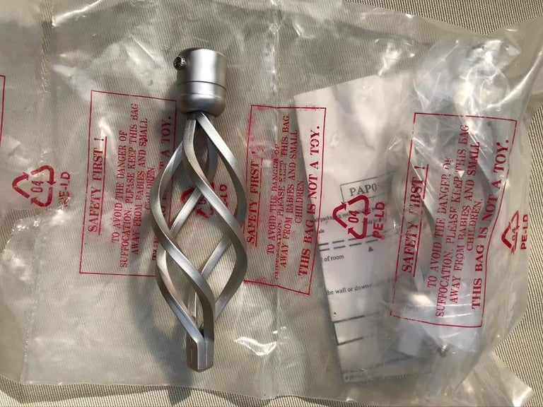 Brand new 2x curtain Pole spiral finials