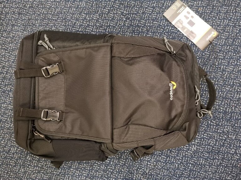 LowePro Fastpack 250 AW ll DSLR Camera Backpack