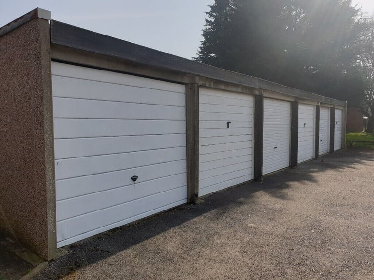 Large Lock-Up Garage for Rent (Very Rarely Available)