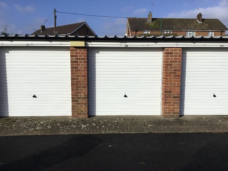 Garages to rent at Fleming Avenue North Baddesley Southampton SO52 9AQ - £27.55 a week