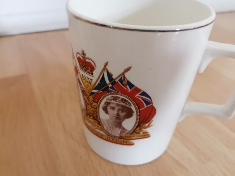 Royal Memorabilia Lot : KING GEORGE VI 1937 Coronation Commemorative Ceramics ( 4 items)