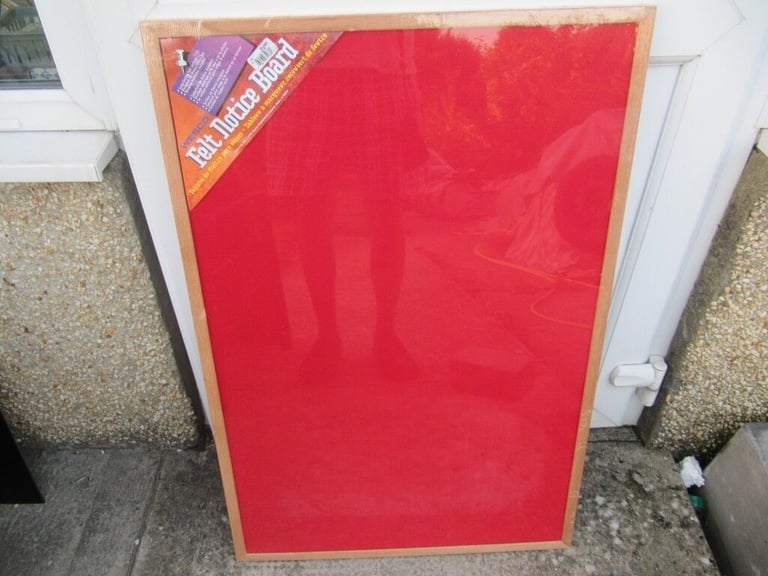 NEW RED COLOUR  FELT NOTICE BOARD 3 FT X 2 FT WESCO BRAND can post