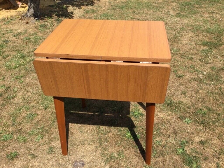 drop down table ideal for small spaces