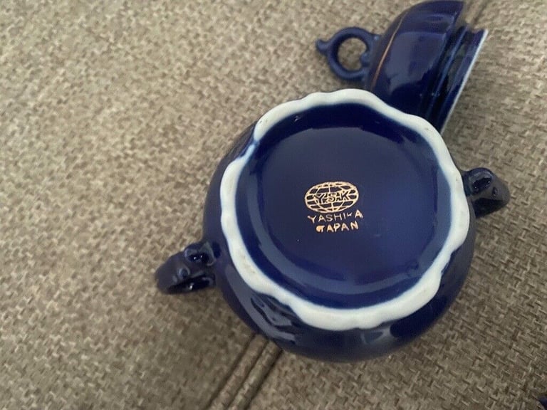 japanees tea set Yashika of Japan 6 cups & saucers, teapot, milk & sugar 
