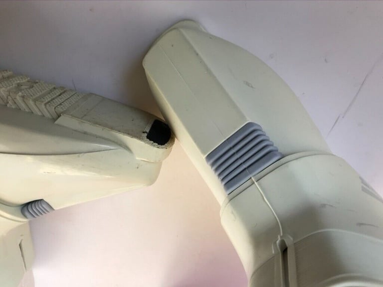 Vintage Ladies Ski Boots Size 6 In Original Box