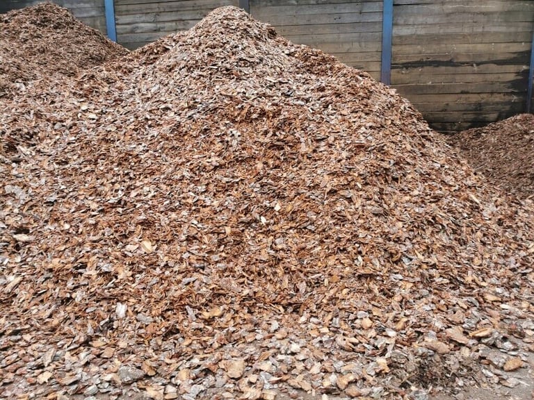 image for Landscape Bark / Garden Mulch / Woodchip / Play Chip, Available In All Quantities, sold by c/m