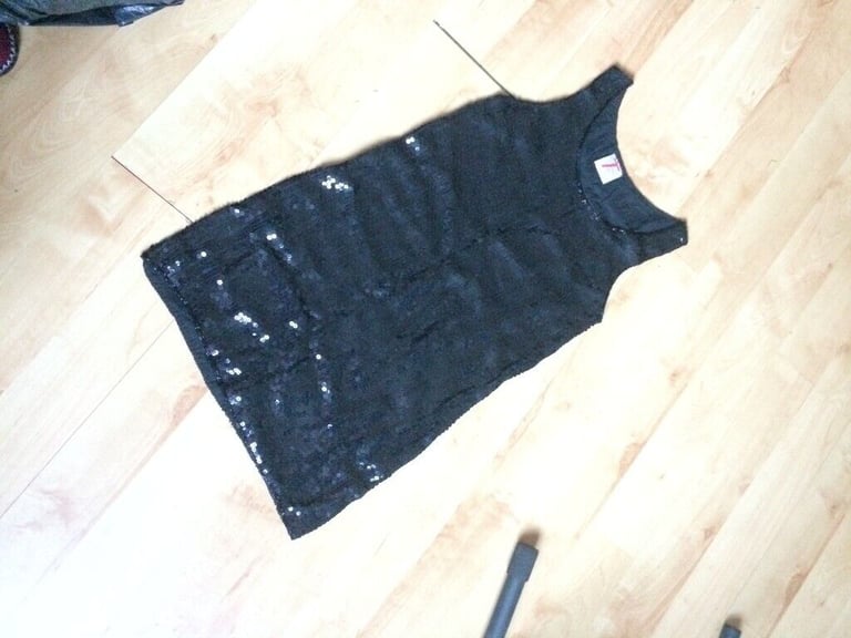 NEW Beautiful designer black, lined sequin,  dress size 8/10 Ideal for Prom, parties