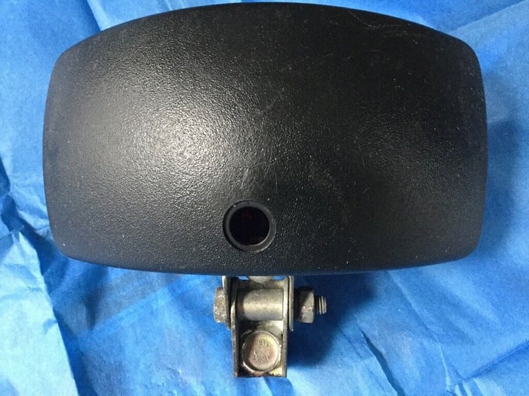 Rear Red Fog Light - Ring Make : 12v - Classic Car Original Part