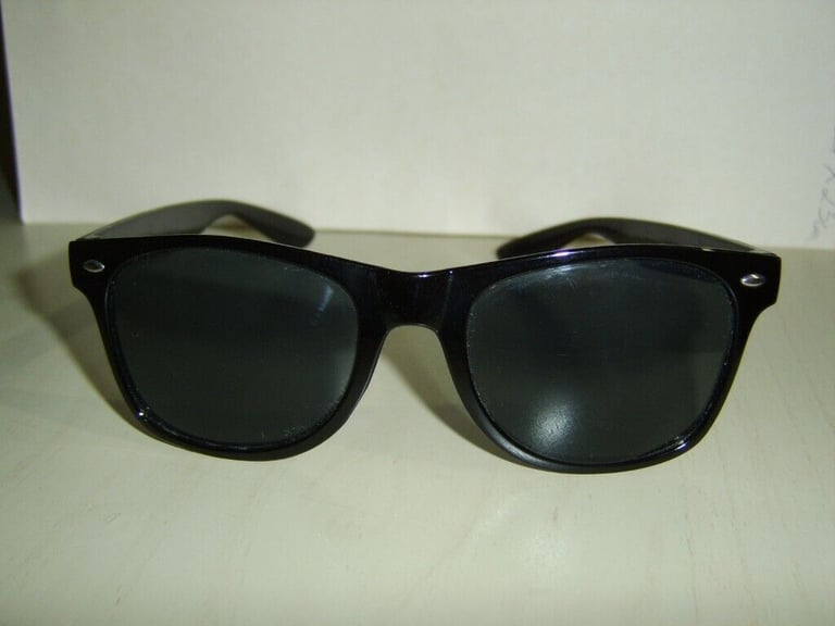 image for Unisex Sunglasses