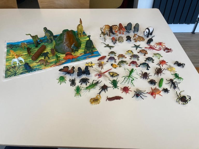 75+ Plastic Toy Dinosaurs, Zoo Animals, Frogs & Insects Sets - VGC | in  Southampton, Hampshire | Gumtree