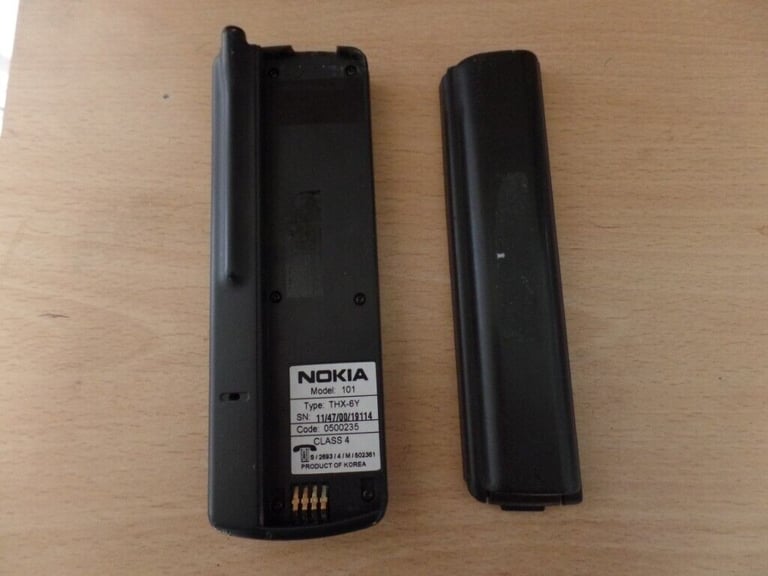  old Nokia model 101 THX-6Y mobile phone,no charger with battery but not sure if works.,no aerial