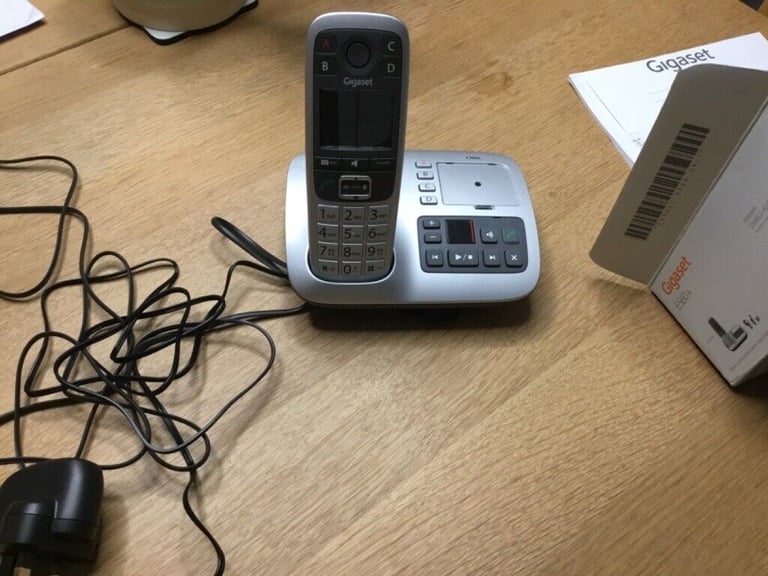 Gigaset E560A telephone and answerphone