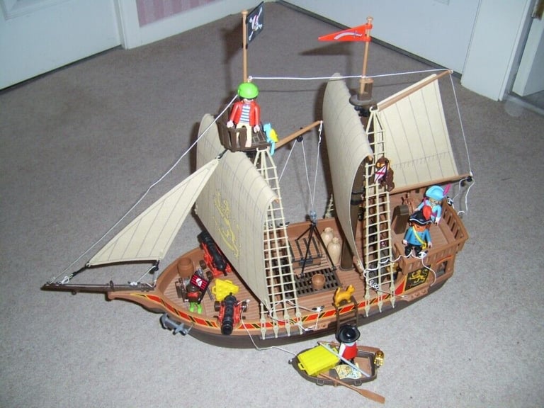 Rare Vintage PLAYMOBIL toys 3750 Pirate Ship Boat Accessories. Not complete