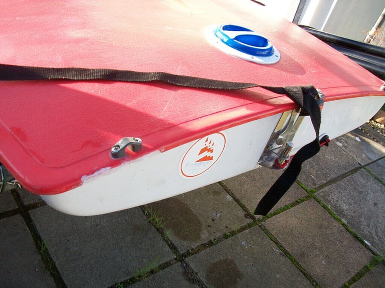 SAiling dinghy Topper