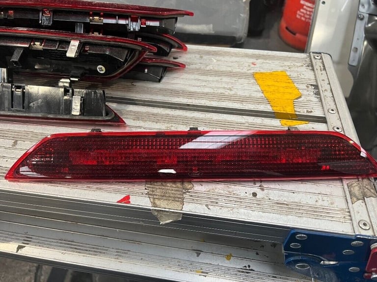  Hi Level Brake-lamp lenses / units for various Makes & Models of commercial vehicles