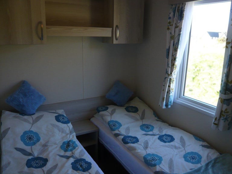 Luxury holiday home in stunning Scottish location-. IV40 8DR