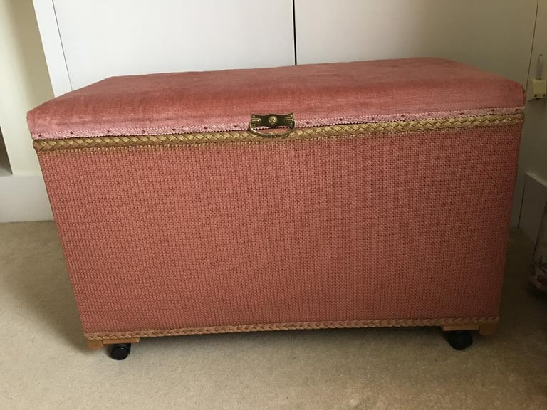 1950's(Lloyd Loom style)Pink & gold wicker blanket box | in Botley,  Hampshire | Gumtree