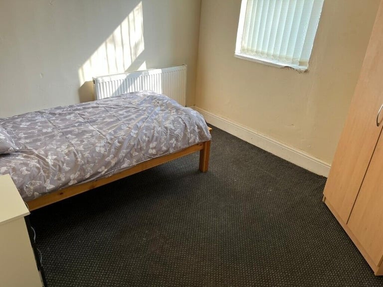 DSS ACCOMMODATION- HANDSWORTH- BIRMINGHAM