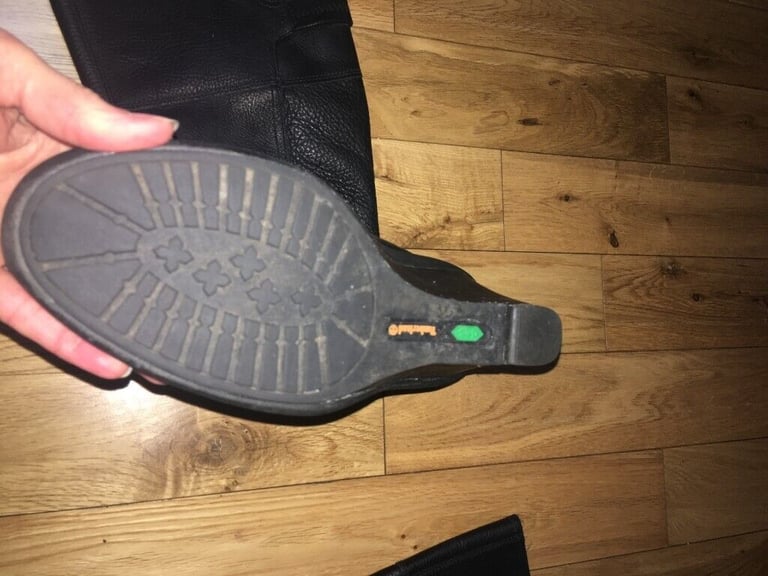 Timberland Leather boots, size 6/7, £45