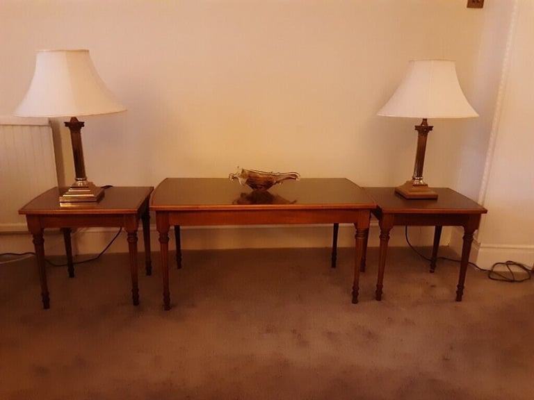 COFFEE TABLE WITH 2 NEST SIDE TABLE