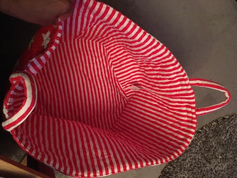 image for 2 x Kiddiewinkles Red Star Storage Basket Large