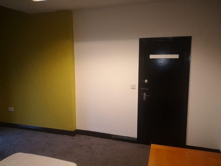 ROOMS TO RENT NO DEPOSIT!!!! CALL NOW