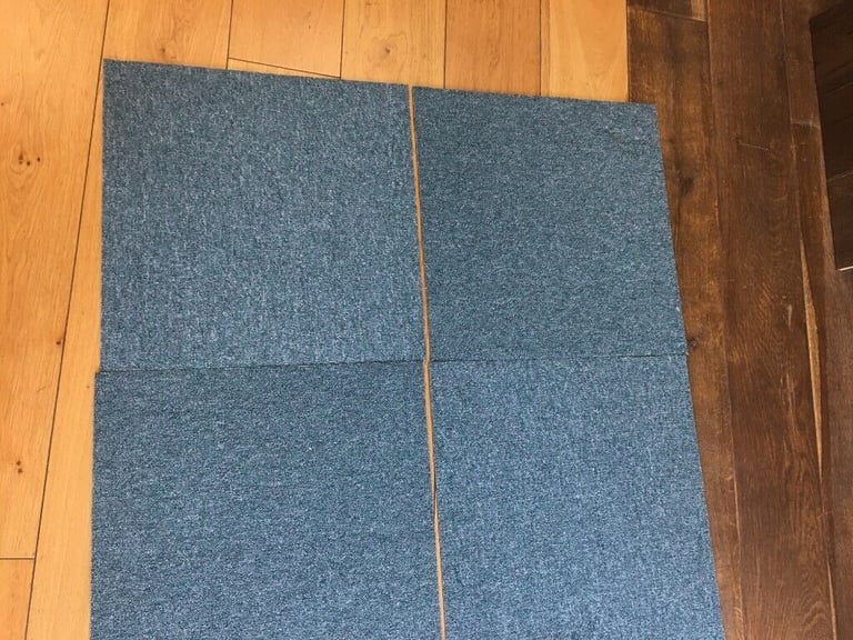 Few stock of Carpet Tiles Retail Floor Office/Home Green/LightGrey(Used and Brand new)