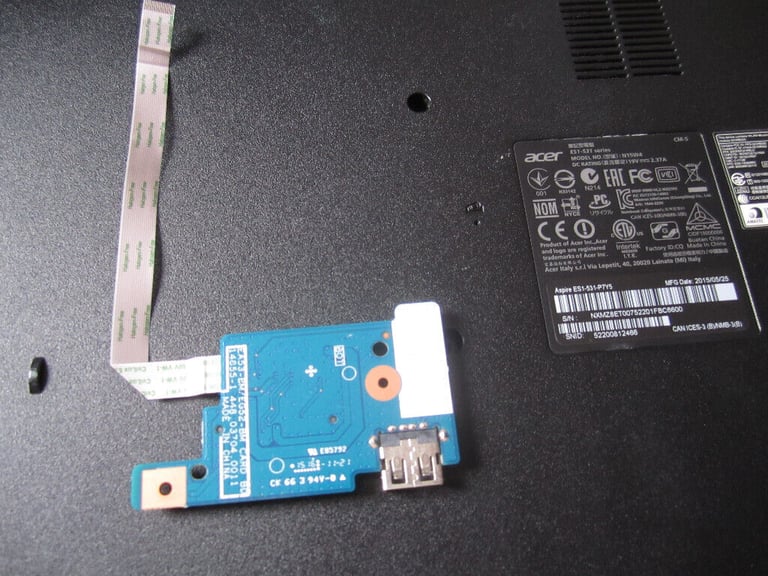 Acer ES 15 ES1-531 N15W Laptop Power Button Board + Cable P/N +USB port +SD port