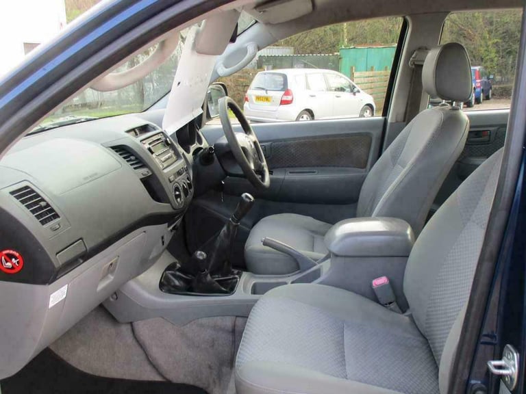 2008 Toyota Hilux 2.5 D-4D 4WD DOUBLE CAB PICK UP. Only 107,000 miles NO VAT