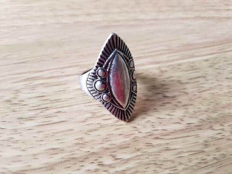 image for Oval rhomboid shaped grey ring