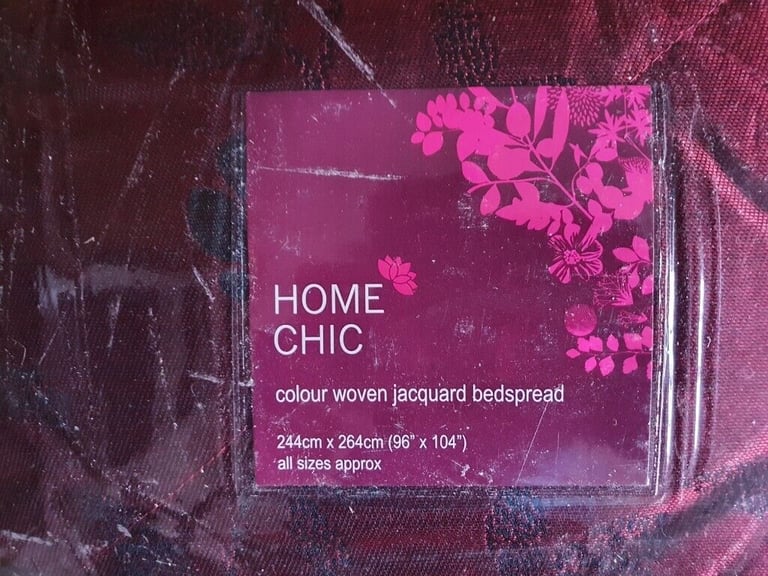 Home Chic colour woven jacquard matching bedding set (Double Duvet, Bedspread, Curtains) 