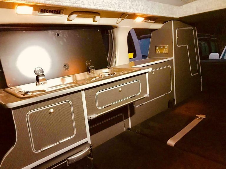 2008 Toyota ALPHARD VELLFIRE POP TOP 4 BERTH NEW CAMPER CONVERSION RUST FREE 