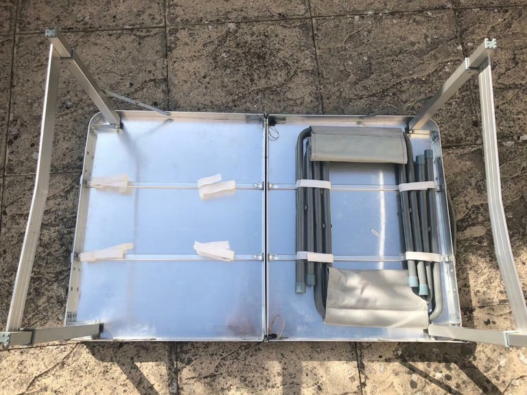 Foldable portable outdoor table and chairs
