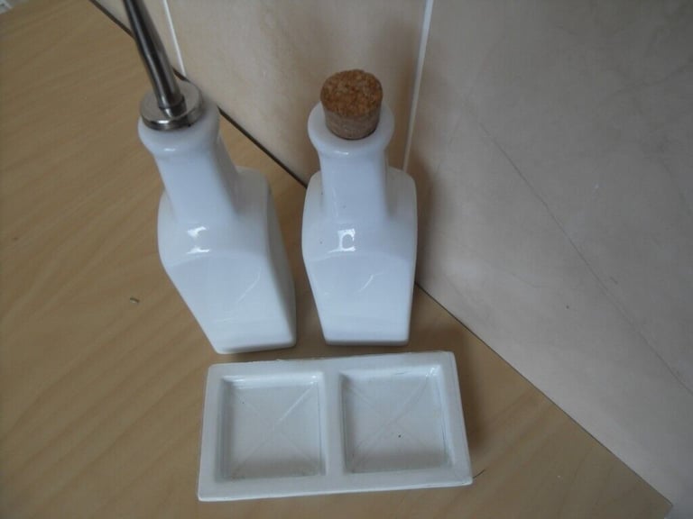 Brand New M&S White Vinegar & Oil Set - Just £8