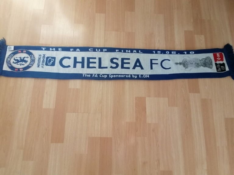 Football Memorabilia: CHELSEA F.C.SCARF. FA Cup Final 2010 Wembley. 