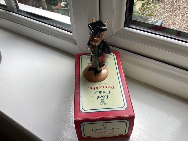 Royal Doulton Bunnykins figurine 