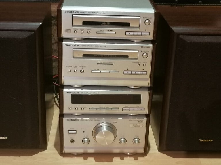 Vintage TECHNICS HI FI STEREO STACK COMPLETE SYSTEM HD 51. Silver with Walnut Finish. 