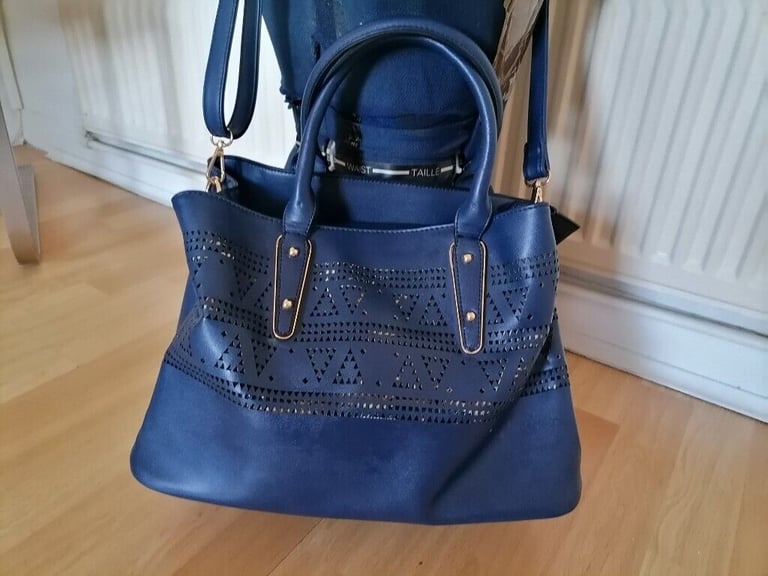 PAULA ROSSI Designer Adjustable Shoulder Leather Handbag. Nr Mint Cond . 