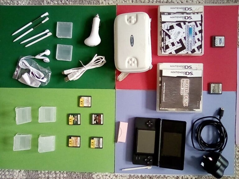 image for  Ds Lite ..mint condition/extras/games