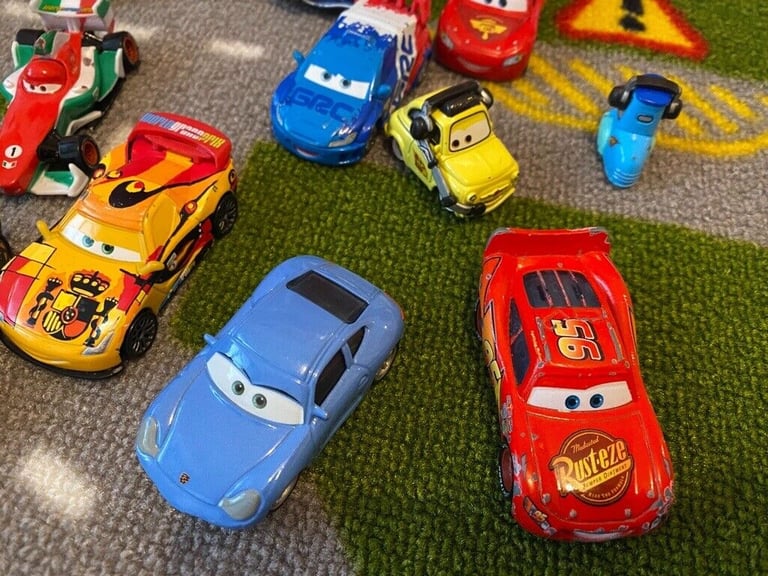 Toy car bundle hot wheels cars with toy Matt and car carry csse